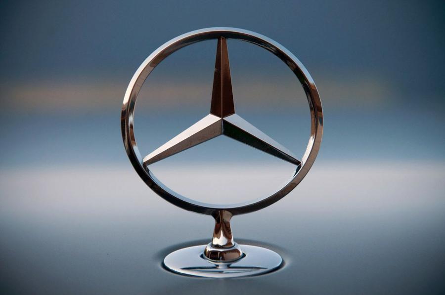  Mercedes-Benz S63 AMG 2012 года  (фото 46 из 50)
